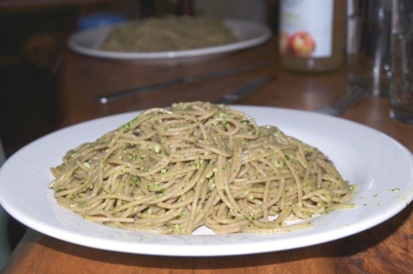 Nasturtium pesto with Spelt Spaghetti
